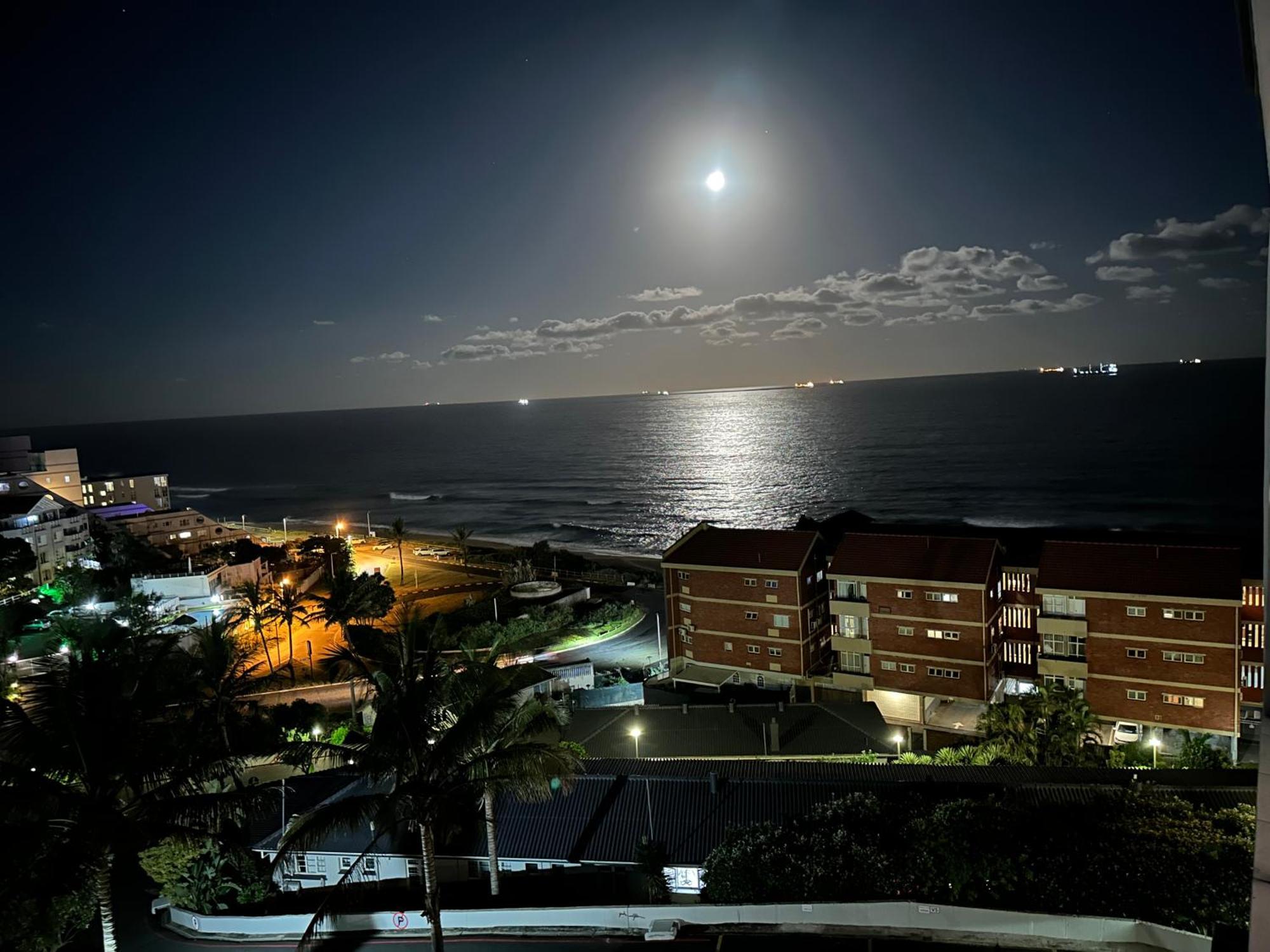 Umdloti Holiday Resort Apartment 514 - Amazing Breaker & Ocean Views מראה חיצוני תמונה