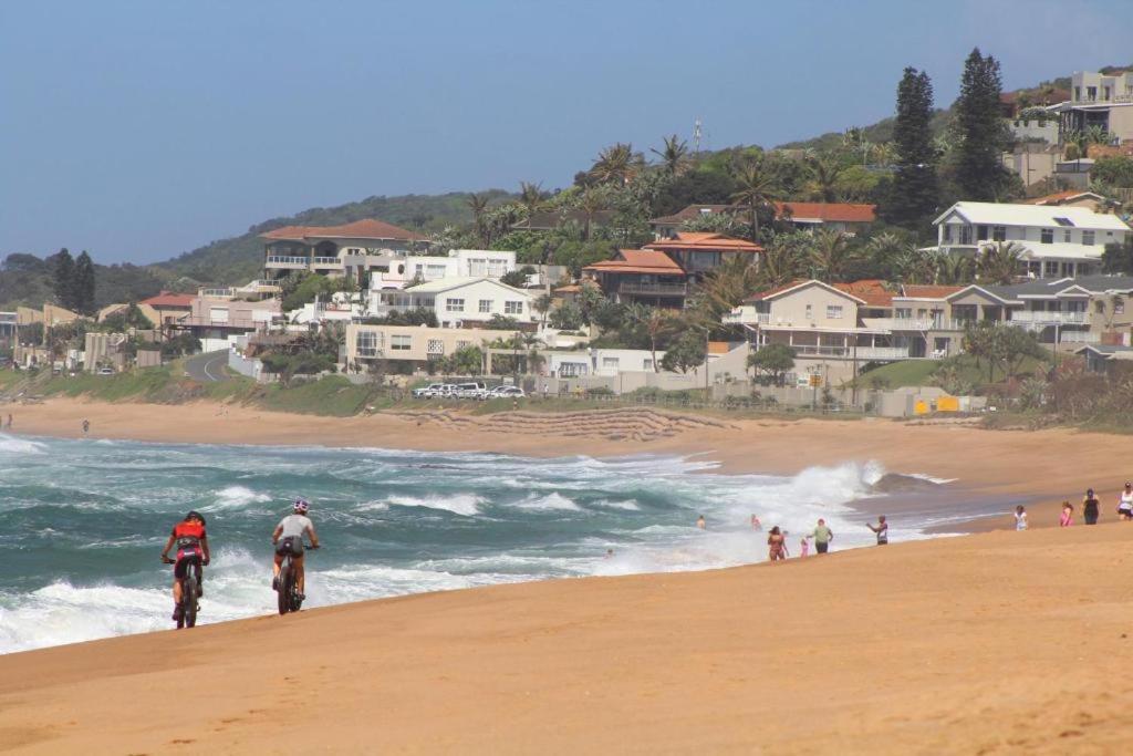 Umdloti Holiday Resort Apartment 514 - Amazing Breaker & Ocean Views מראה חיצוני תמונה